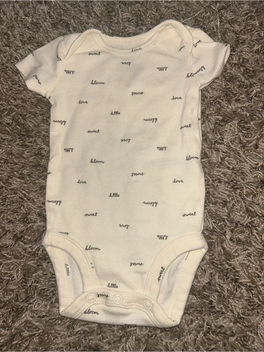 Unbranded Cream Short-Sleeve Baby One-Piece Bodysuit